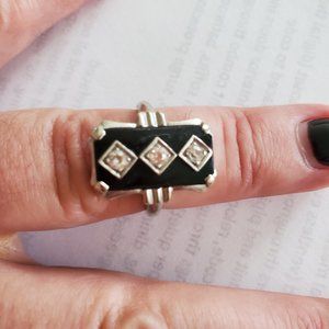 Art Deco Vintage 10k white gold black onyx (3) diamonds ring floral just sized